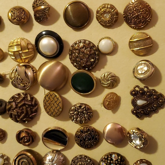 Antique Vintage Buttons - Picture 5 of 5
